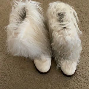 Bearpaw boots